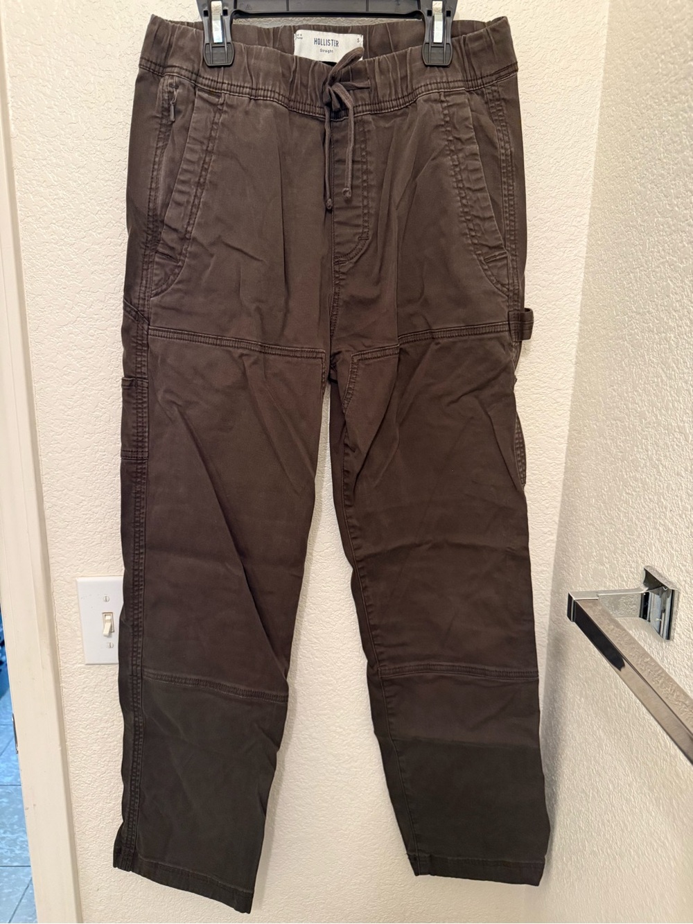 Hollister Men's Dark Brown Cargo Utility Pants